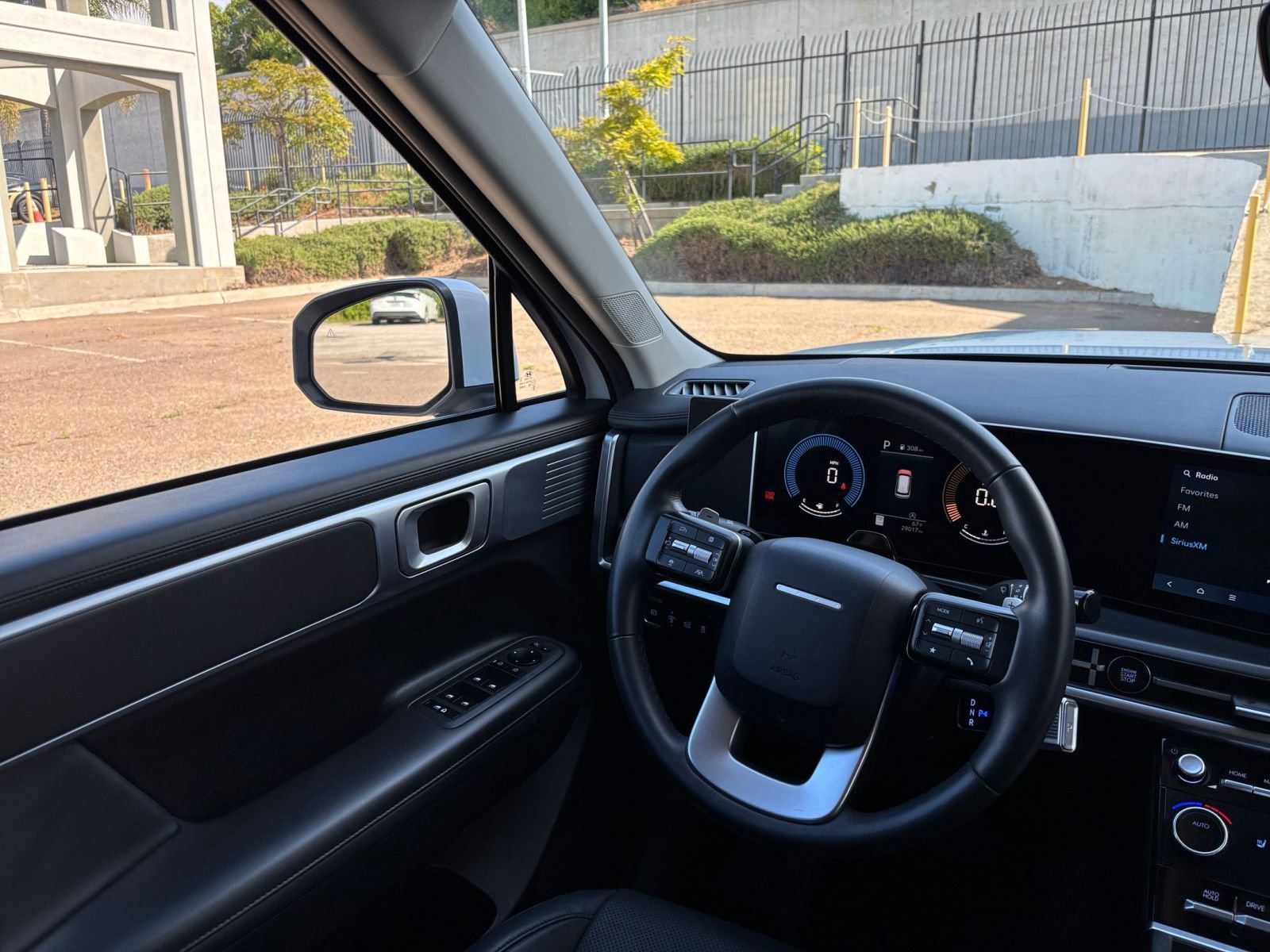 Used 2025 Hyundai Santa Fe SEL AWD/4WD image 37