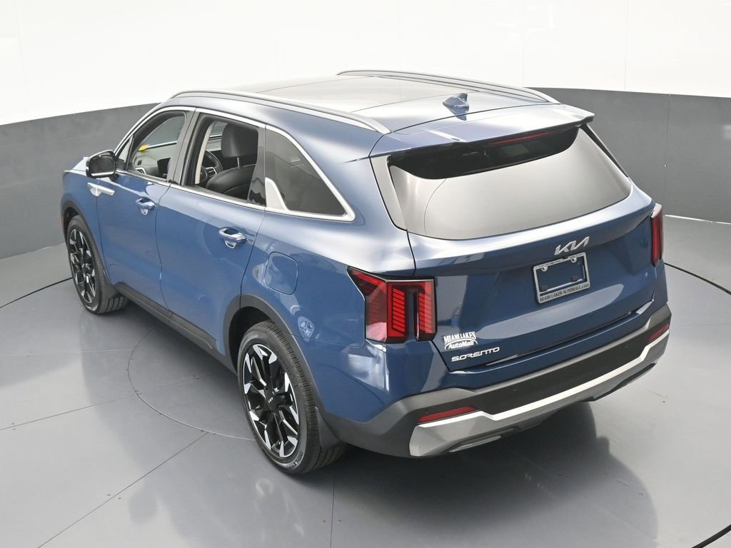 Used 2025 Kia Sorento SX image 57