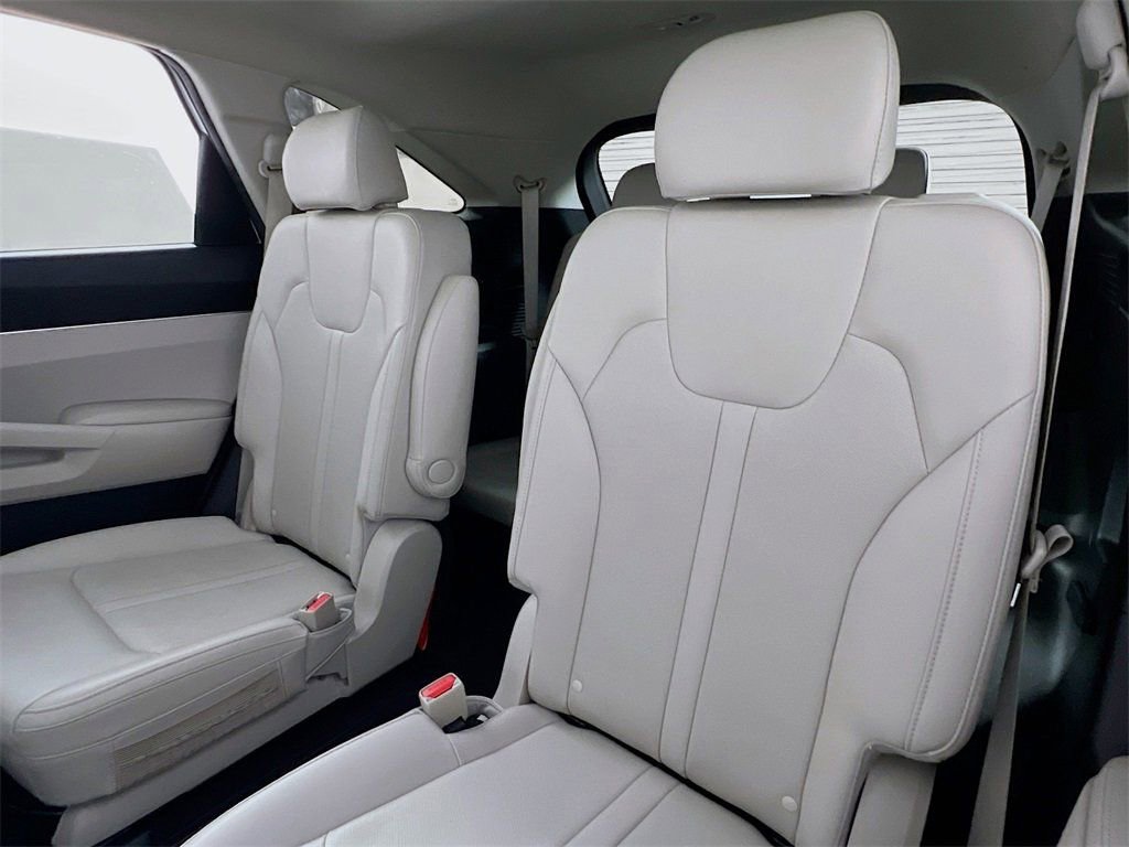 Used 2023 Kia Sorento X-Line EX image 21