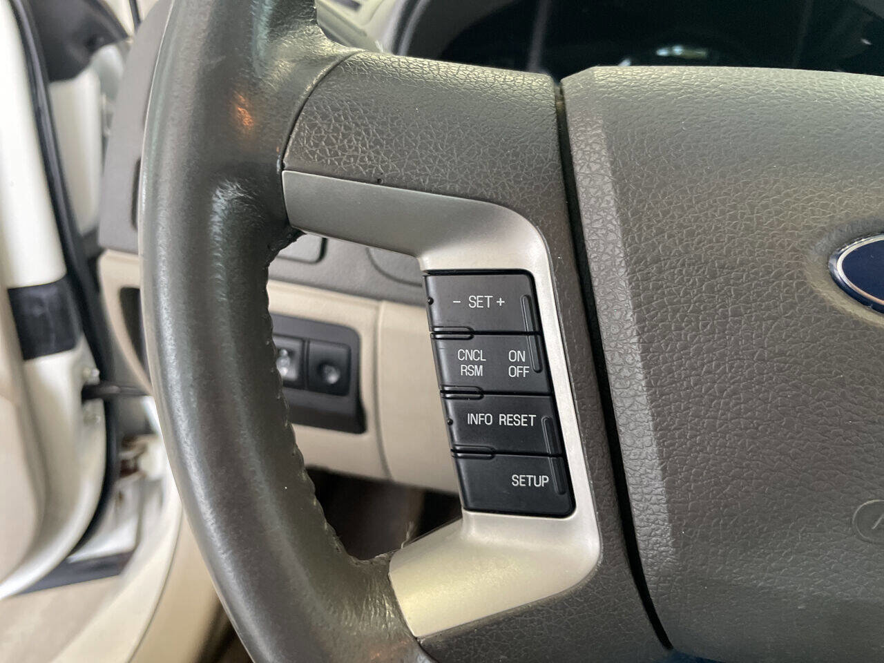 Used 2012 Ford Fusion SEL image 29