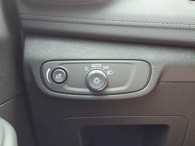 New 2026 Chevrolet TrailBlazer LT w/ Driver Confidence Package FWD image 23