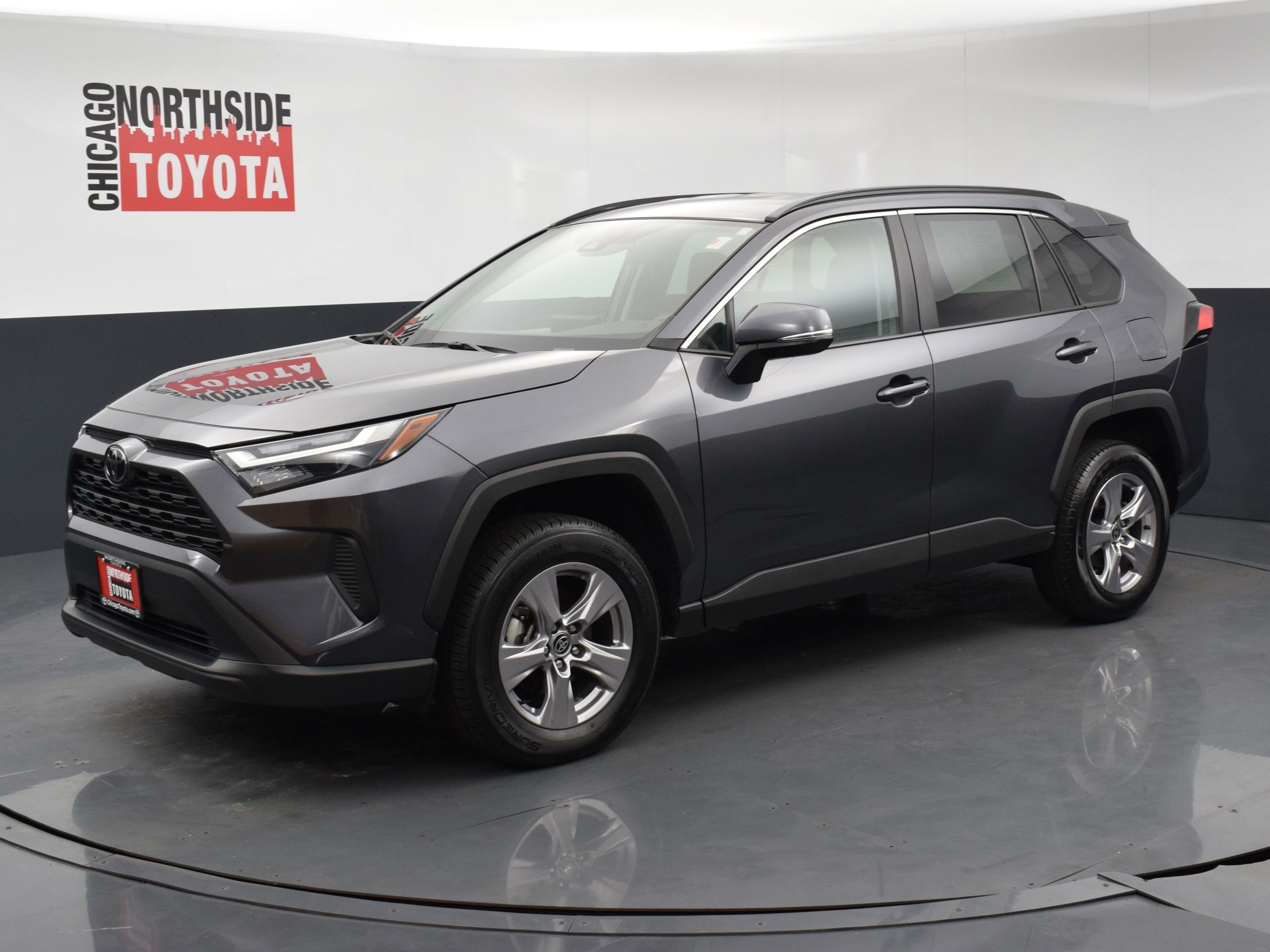 Used 2025 Toyota RAV4 XLE FWD image 8