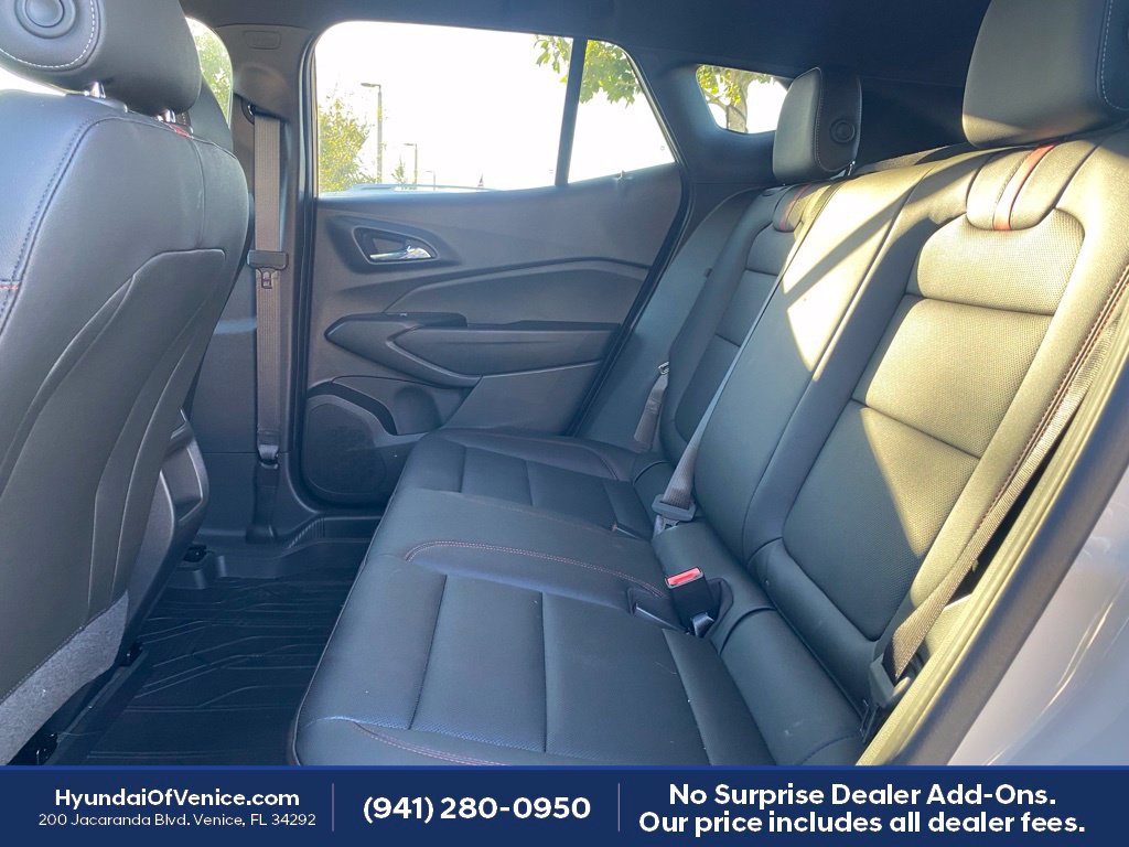 Used 2026 Chevrolet Trax RS w/ Sunroof Package FWD image 17