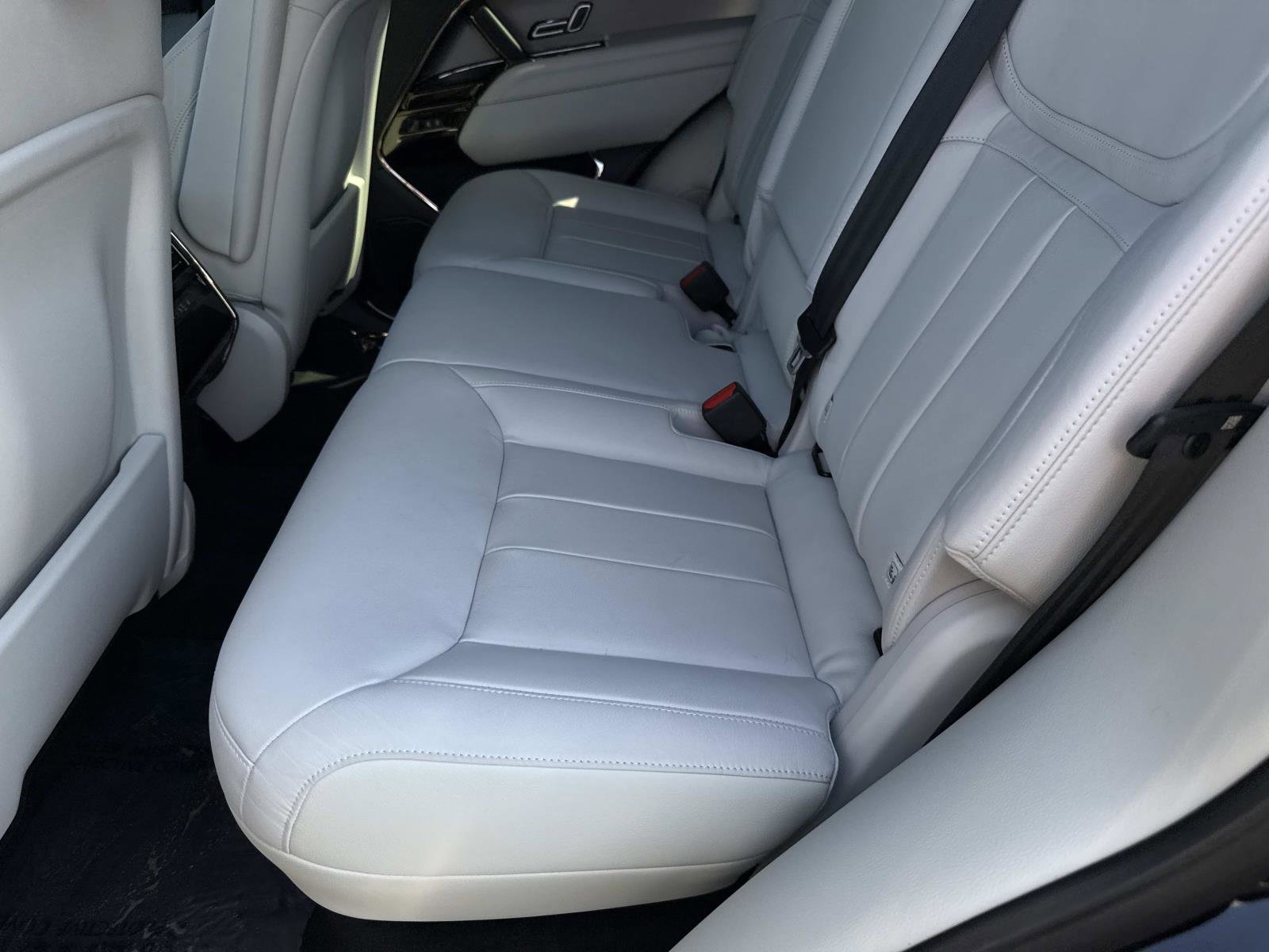 Used 2025 Land Rover Range Rover Sport S image 14