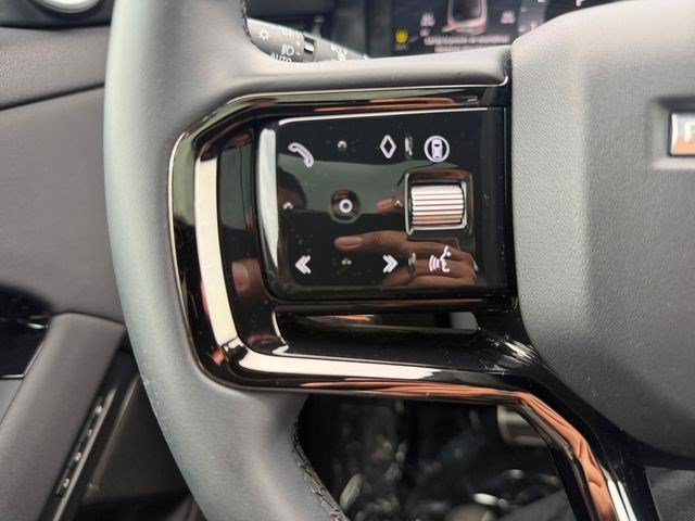 Used 2024 Land Rover Range Rover Evoque Dynamic SE AWD/4WD image 22