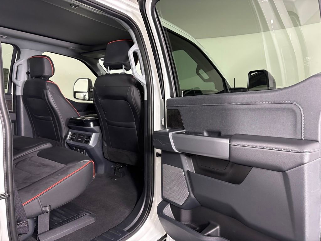 Used 2024 Ford F250 Lariat w/ Lariat Ultimate Package image 31