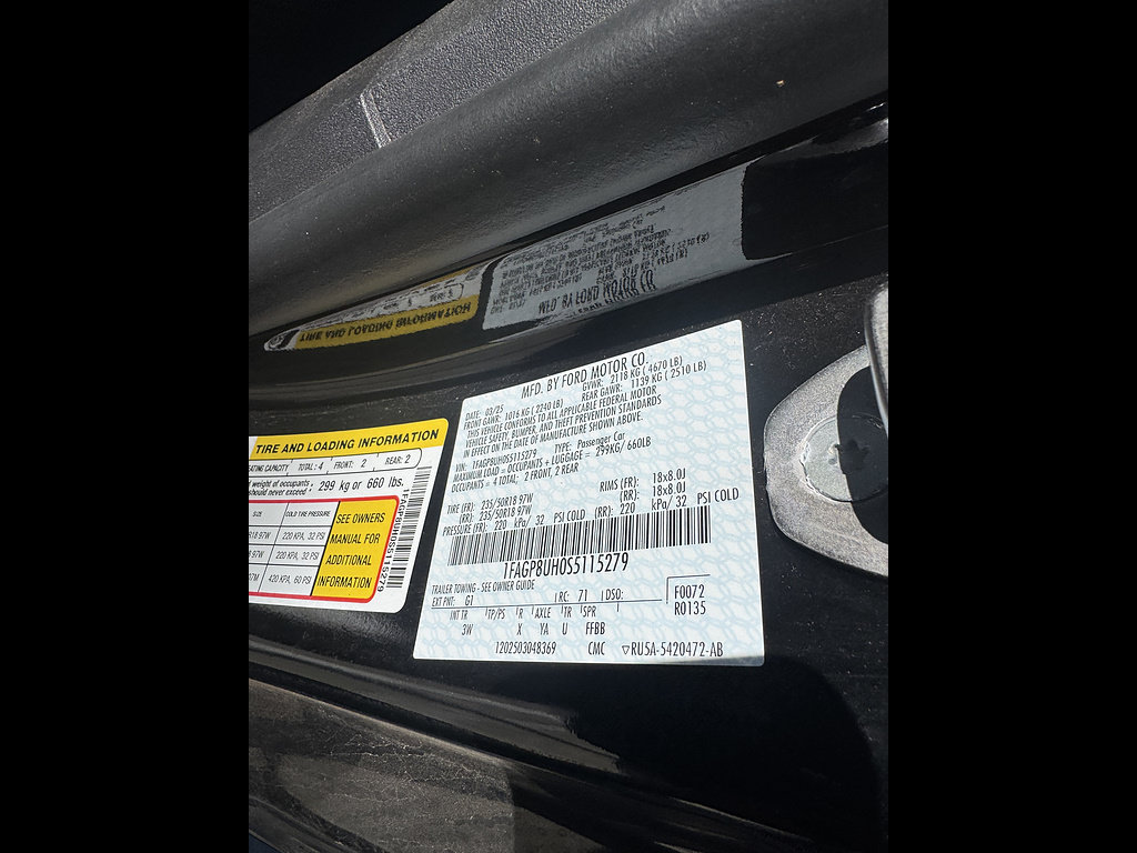Used 2025 Ford Mustang Premium RWD image 6