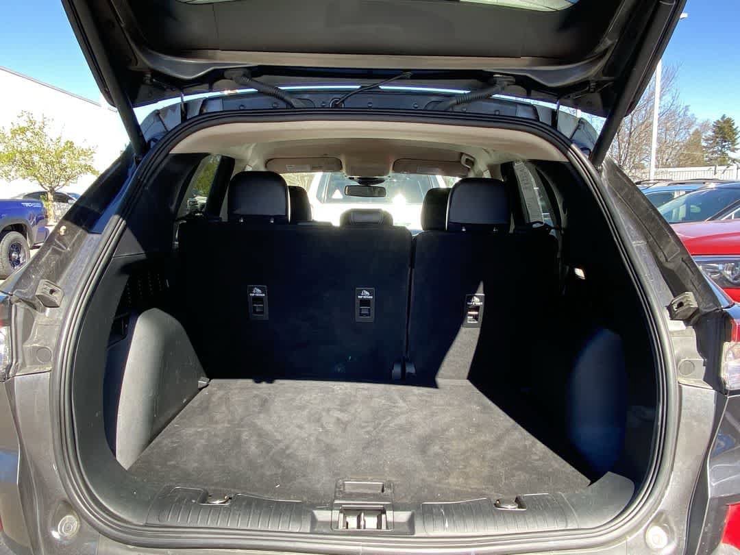 Used 2020 Ford Escape Titanium AWD/4WD image 25