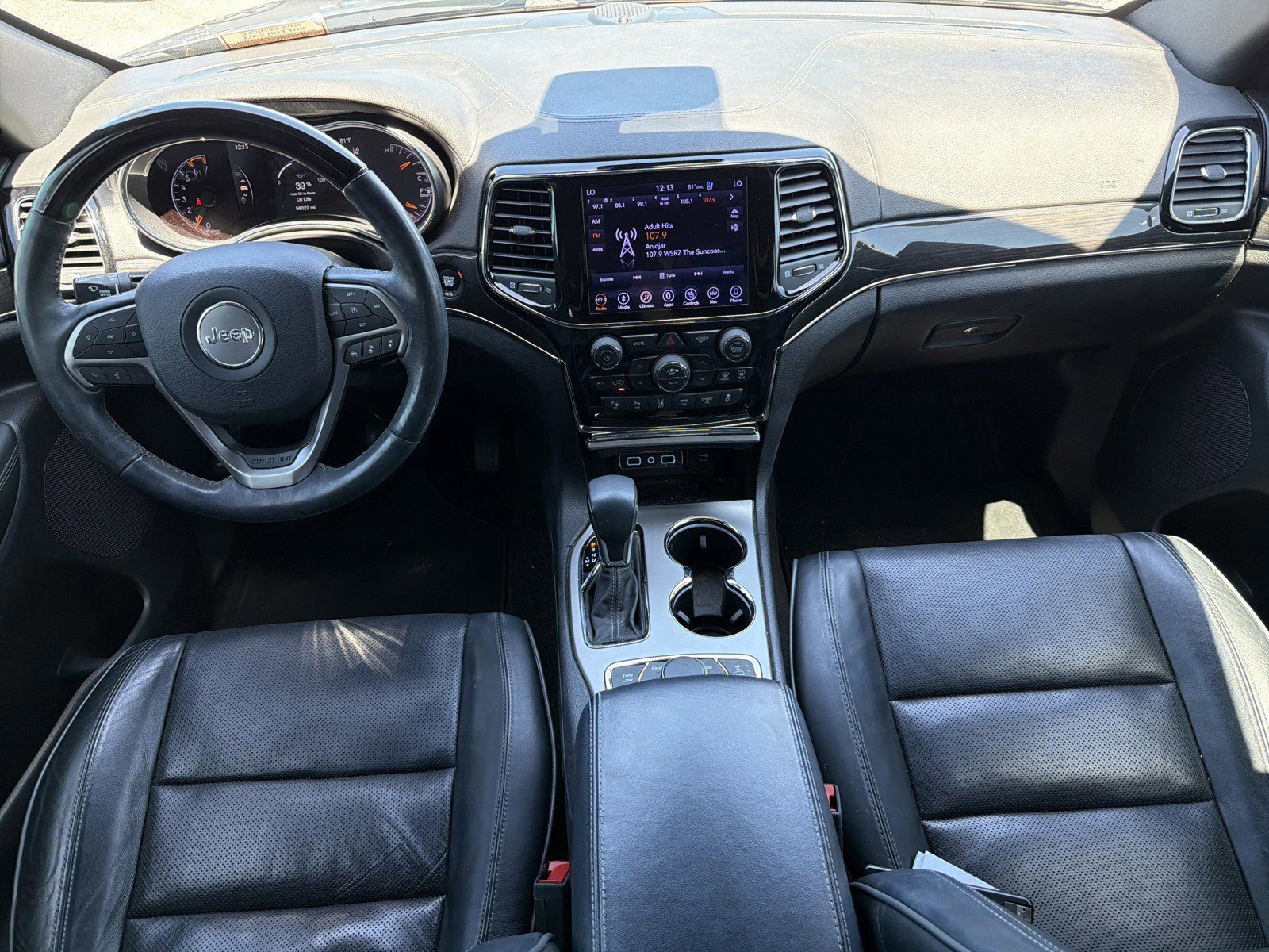 Used 2019 Jeep Grand Cherokee Overland AWD/4WD image 14