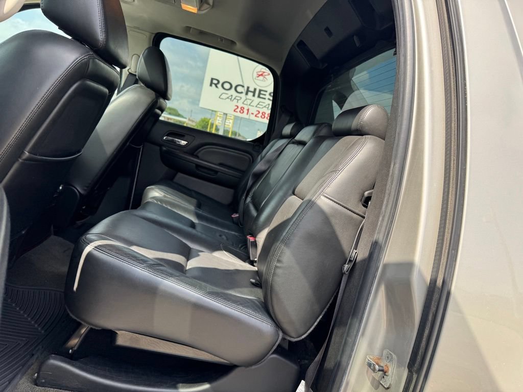 Used 2008 Cadillac Escalade EXT AWD/4WD image 8