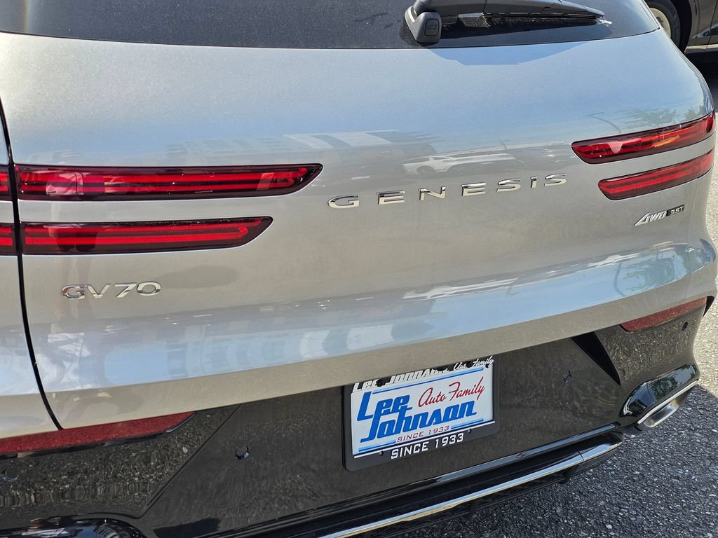New 2026 Genesis GV70 3.5T Sport Prestige AWD/4WD image 25