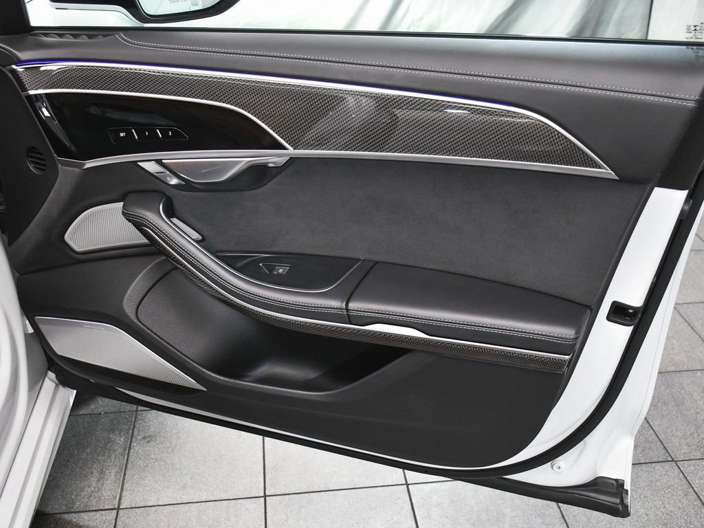 Used 2022 Audi S8 w/ S8 Comfort Plus Package AWD/4WD image 23