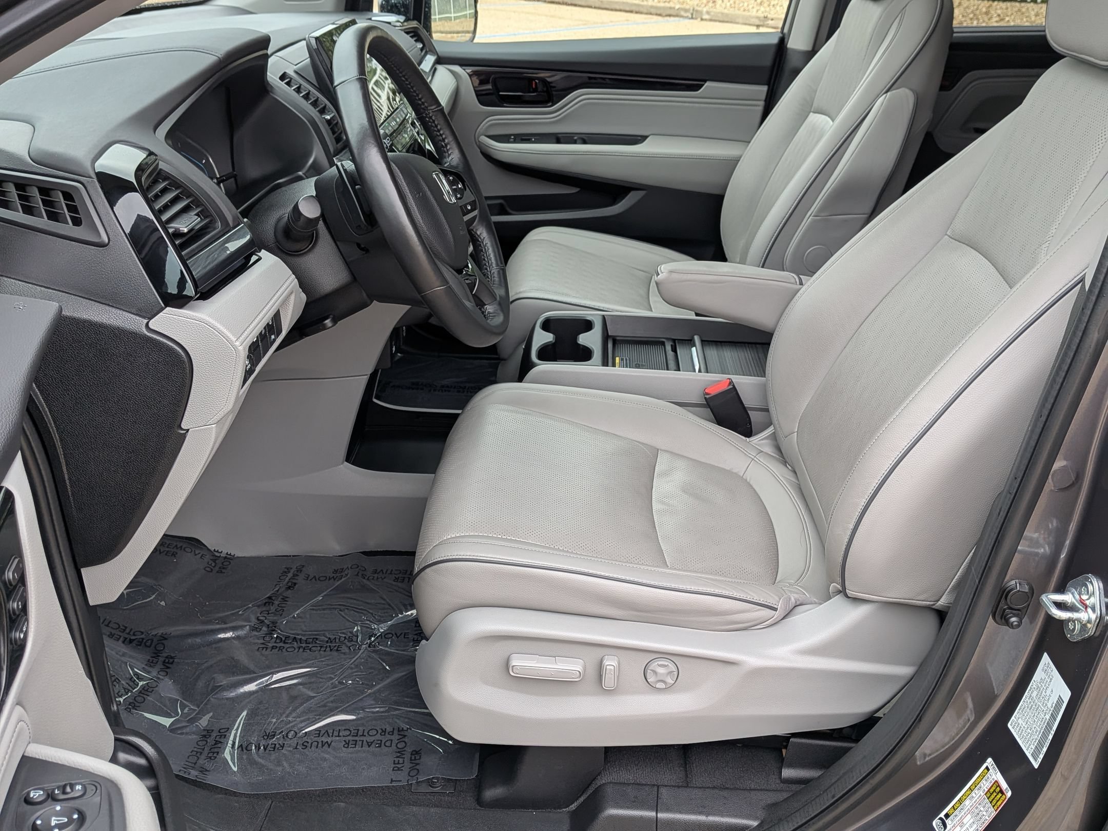 Certified 2024 Honda Odyssey Elite image 11