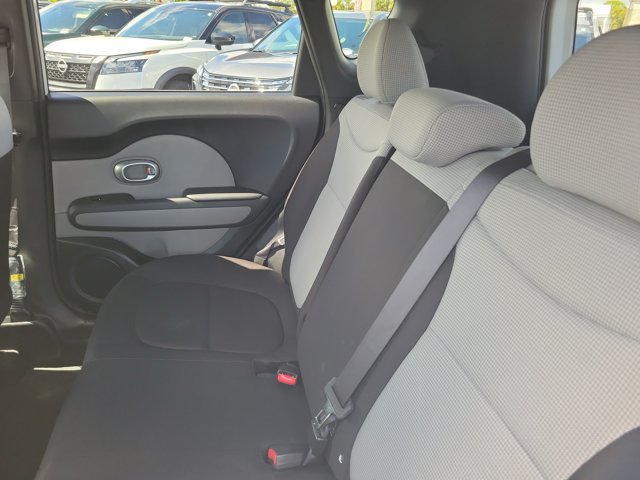 Used 2016 Kia Soul FWD image 10