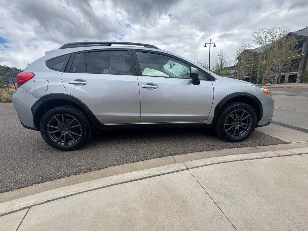 Used 2017 Subaru Crosstrek 2.0i Premium image 10