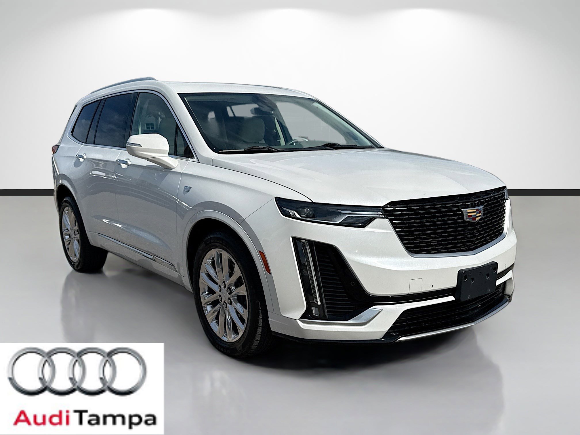 Used 2020 Cadillac XT6 Premium Luxury AWD/4WD image 1
