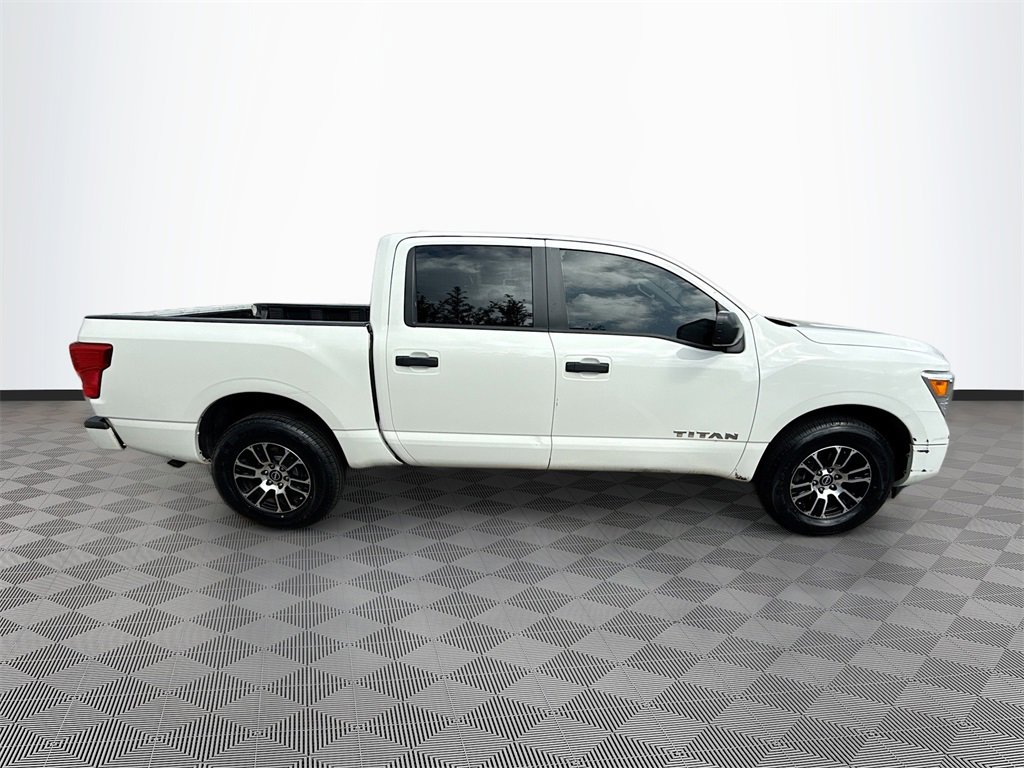 Used 2024 Nissan Titan SV w/ Accessory Utility Package image 8
