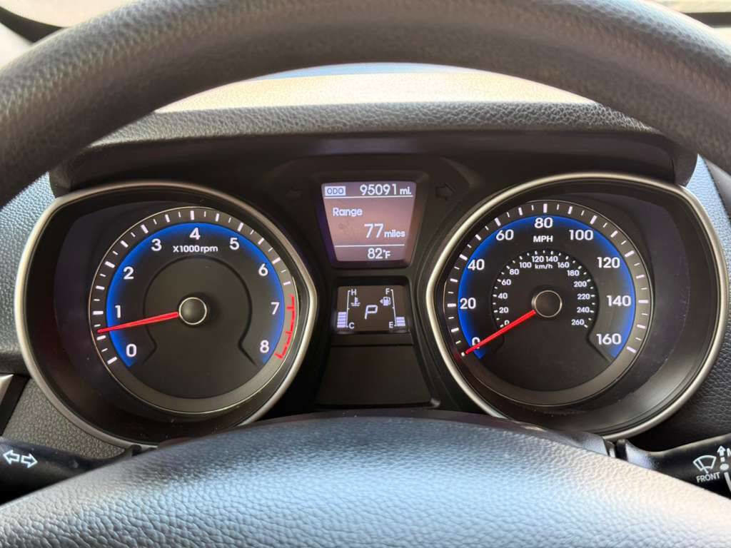 Used 2016 Hyundai Elantra GT FWD image 23
