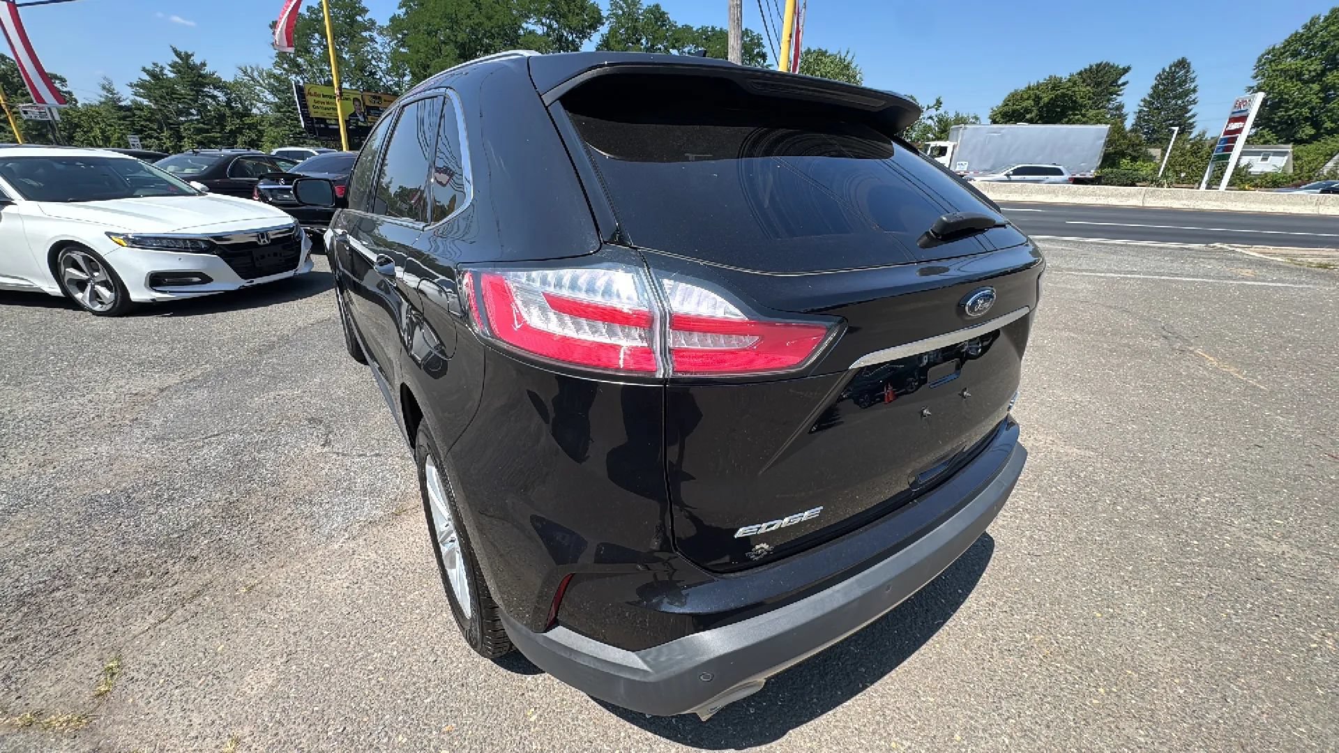Used 2019 Ford Edge SEL w/ Equipment Group 201A AWD/4WD image 7