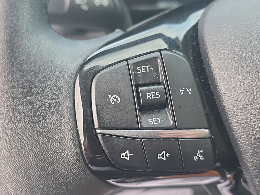 Used 2024 Ford Escape Active w/ Cold Weather Package FWD image 17
