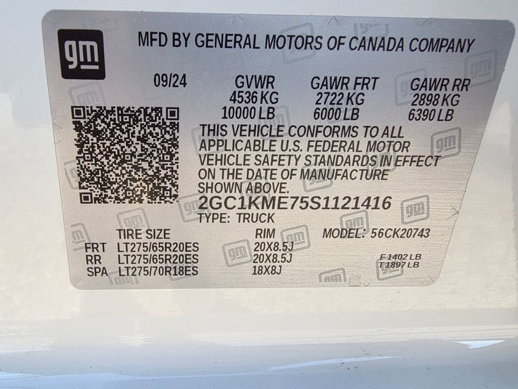 Used 2025 Chevrolet Silverado 2500 Custom w/ Custom Value Package image 32