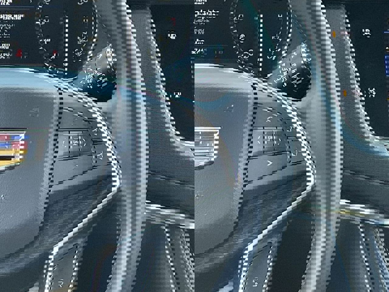 Used 2025 Cadillac XT5 Premium Luxury image 23