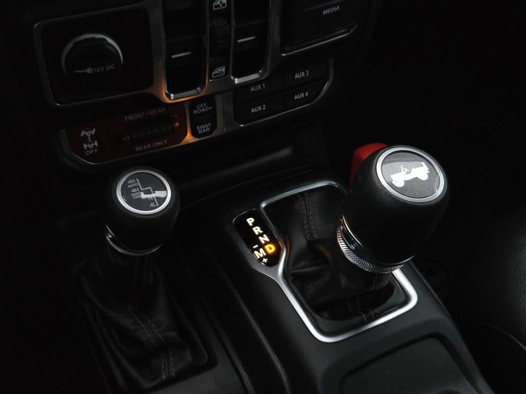 Used 2023 Jeep Wrangler Unlimited Rubicon 392 w/ Dual Top Group AWD/4WD image 27