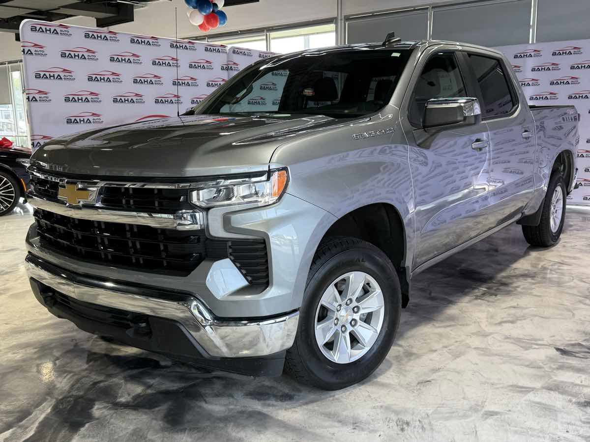 Used 2025 Chevrolet Silverado 1500 LT AWD/4WD image 6