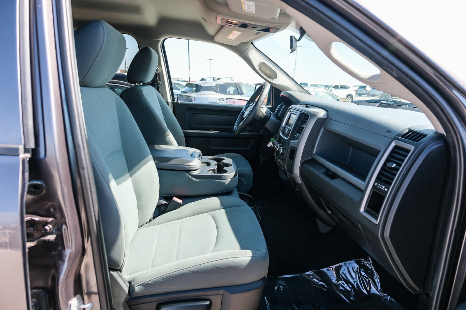Used 2018 RAM 1500 Express w/ Express Value Package RWD image 20