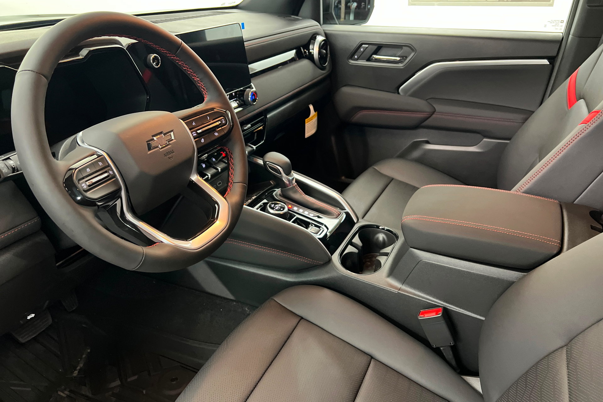 New 2026 Chevrolet Colorado Z71 w/ Technology Package AWD/4WD image 16