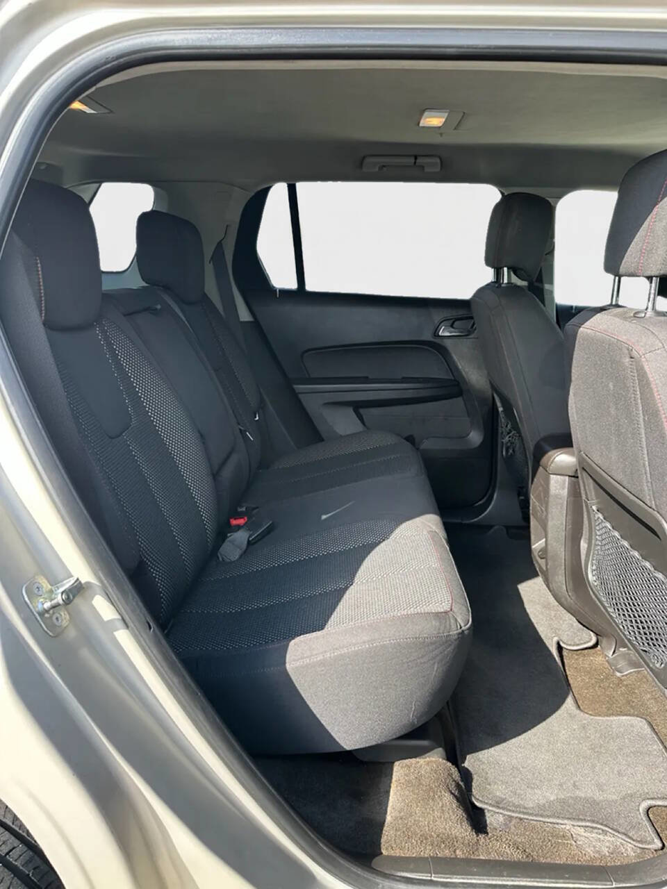 Used 2010 GMC Terrain SLE image 18