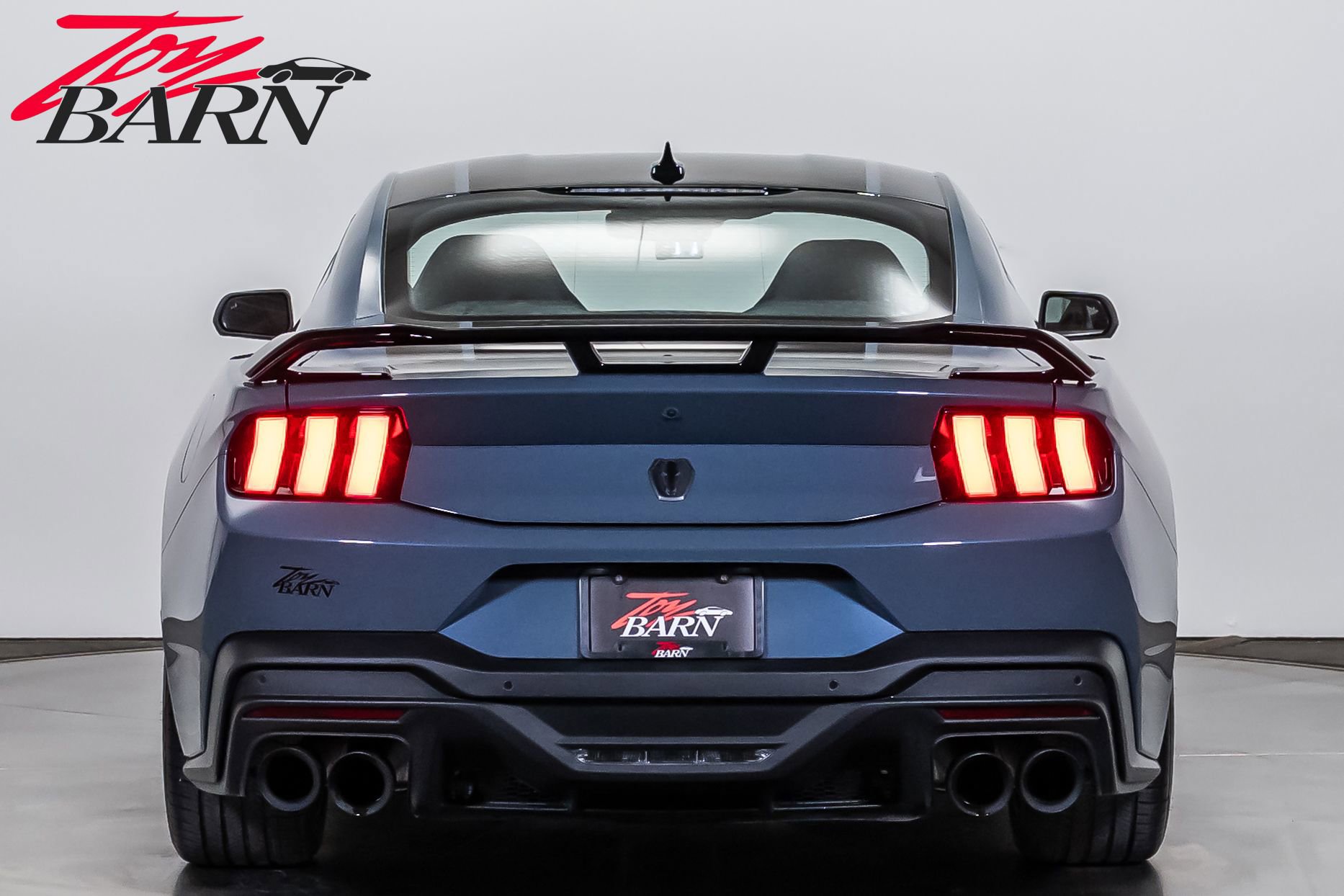 Used 2024 Ford Mustang Dark Horse image 4