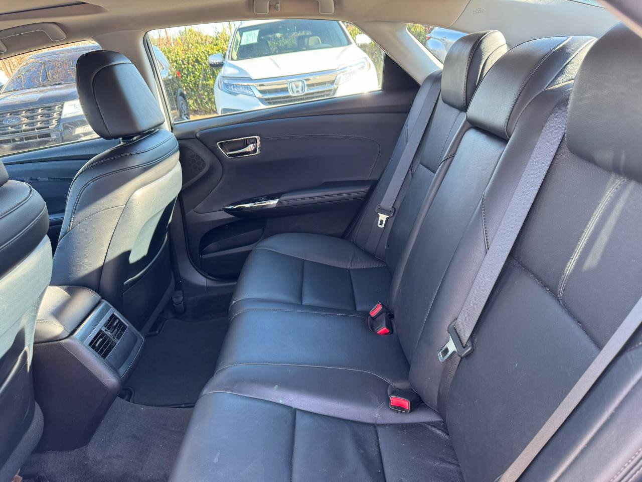 Used 2016 Toyota Avalon Touring image 30