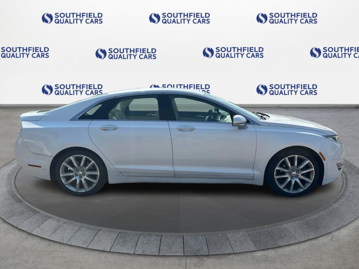 Used 2015 Lincoln MKZ AWD w/ Equipment Group 102A Reserve image 8
