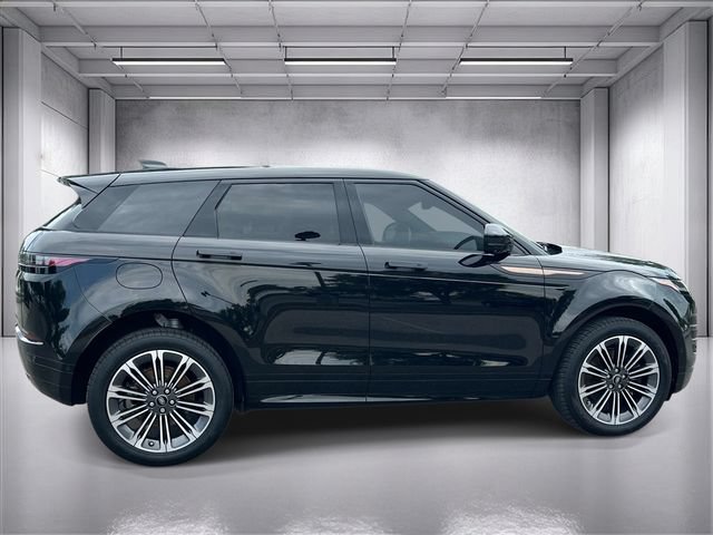 Used 2025 Land Rover Range Rover Evoque Dynamic SE AWD/4WD image 2