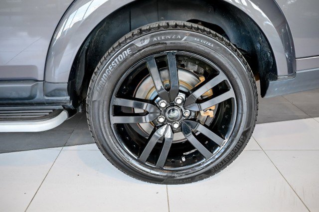 Used 2016 Land Rover LR4 HSE Silver Edition AWD/4WD image 47