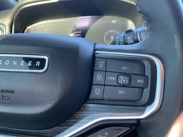 Used 2024 Jeep Wagoneer Series II w/ Flexible Seating Group image 36