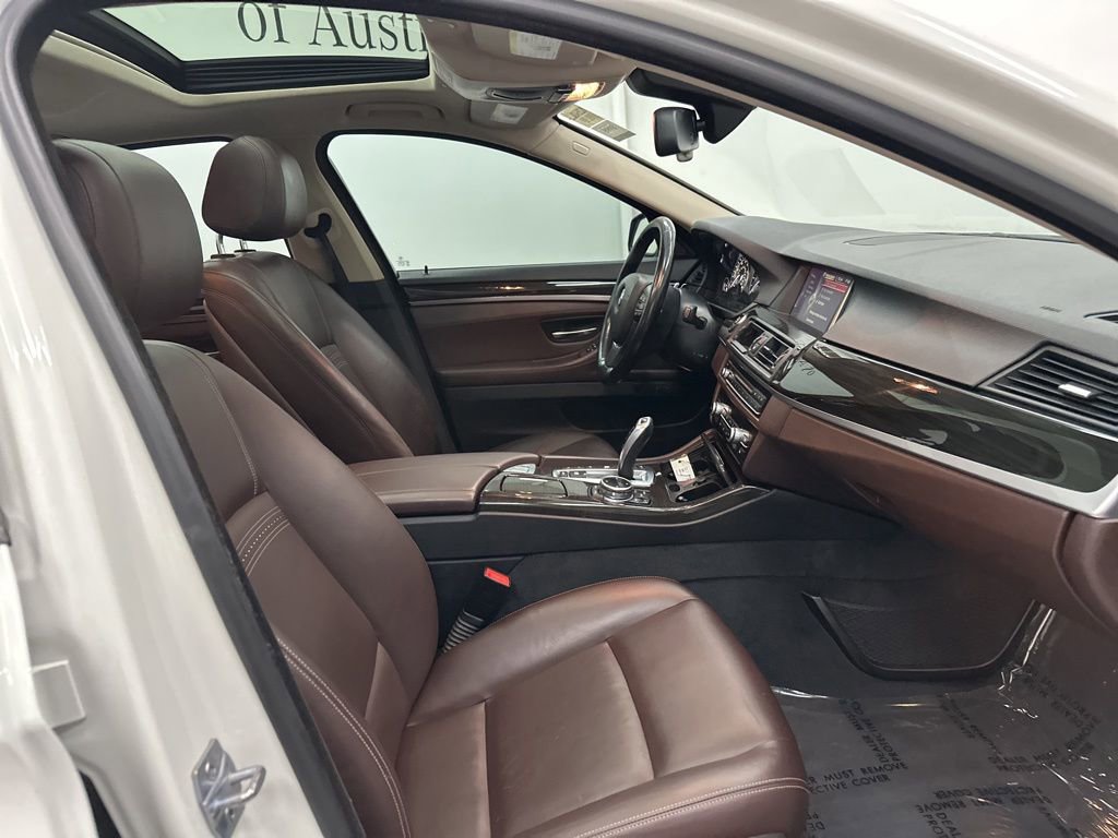 Used 2014 BMW 535d xDrive AWD/4WD image 24