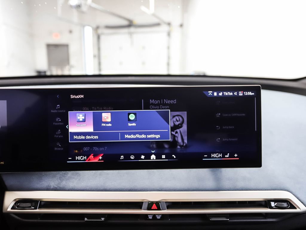 New 2026 BMW iX xDrive45 image 15