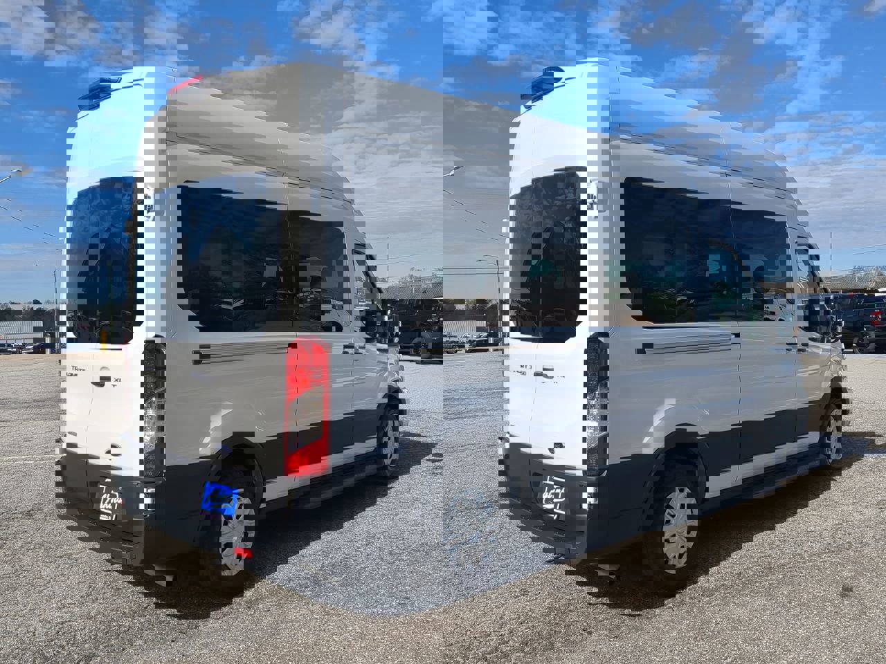 Used 2024 Ford Transit 350 XLT image 3