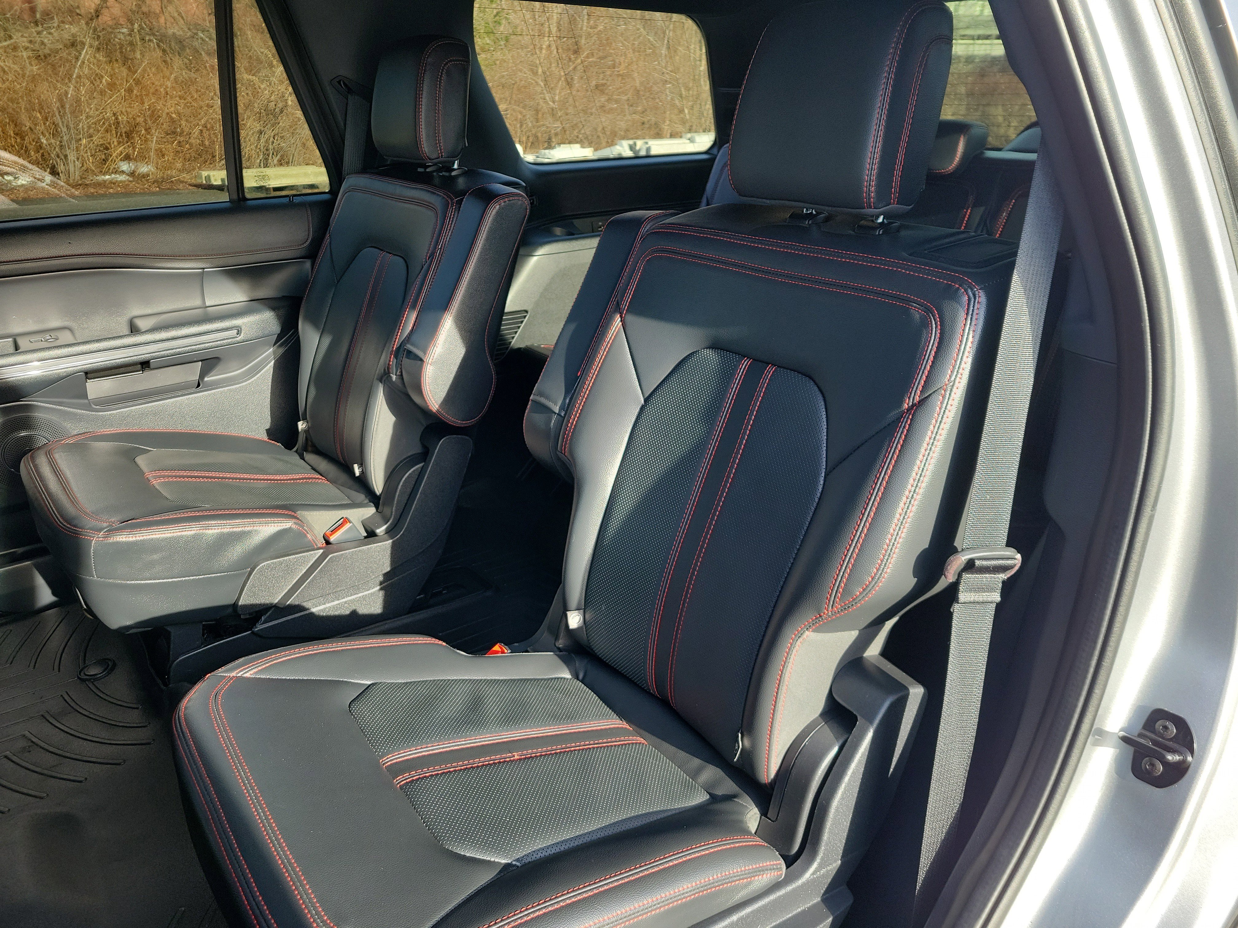 Used 2022 Ford Expedition Limited image 16