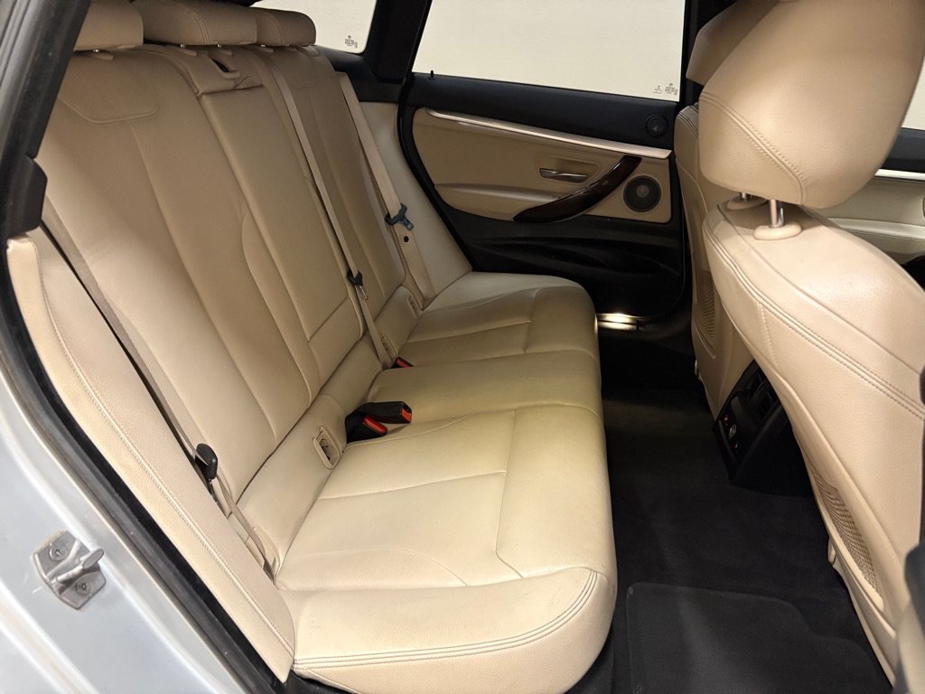 Used 2016 BMW 328i Gran Turismo xDrive AWD/4WD image 17