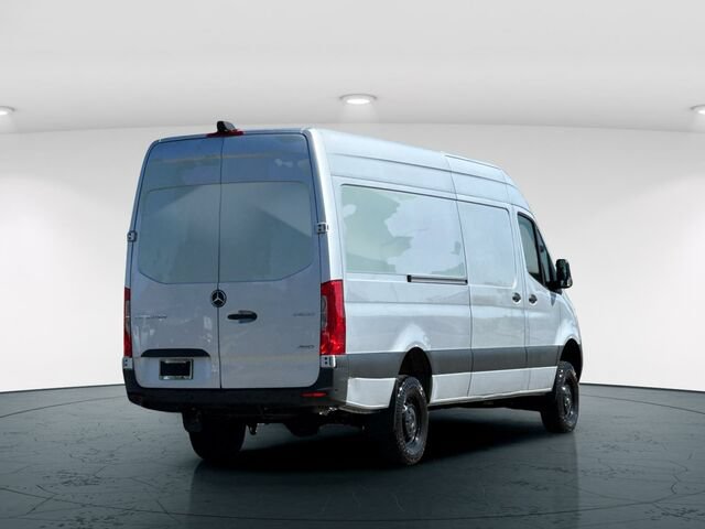 Used 2023 Mercedes-Benz Sprinter 2500 image 7