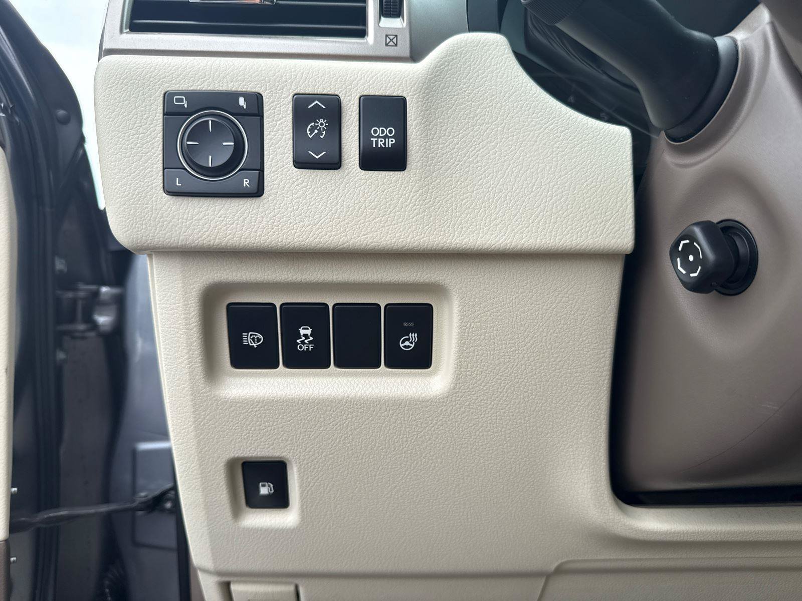 Used 2017 Lexus GX 460 Luxury w/ Preferred Accessory Package AWD/4WD image 14