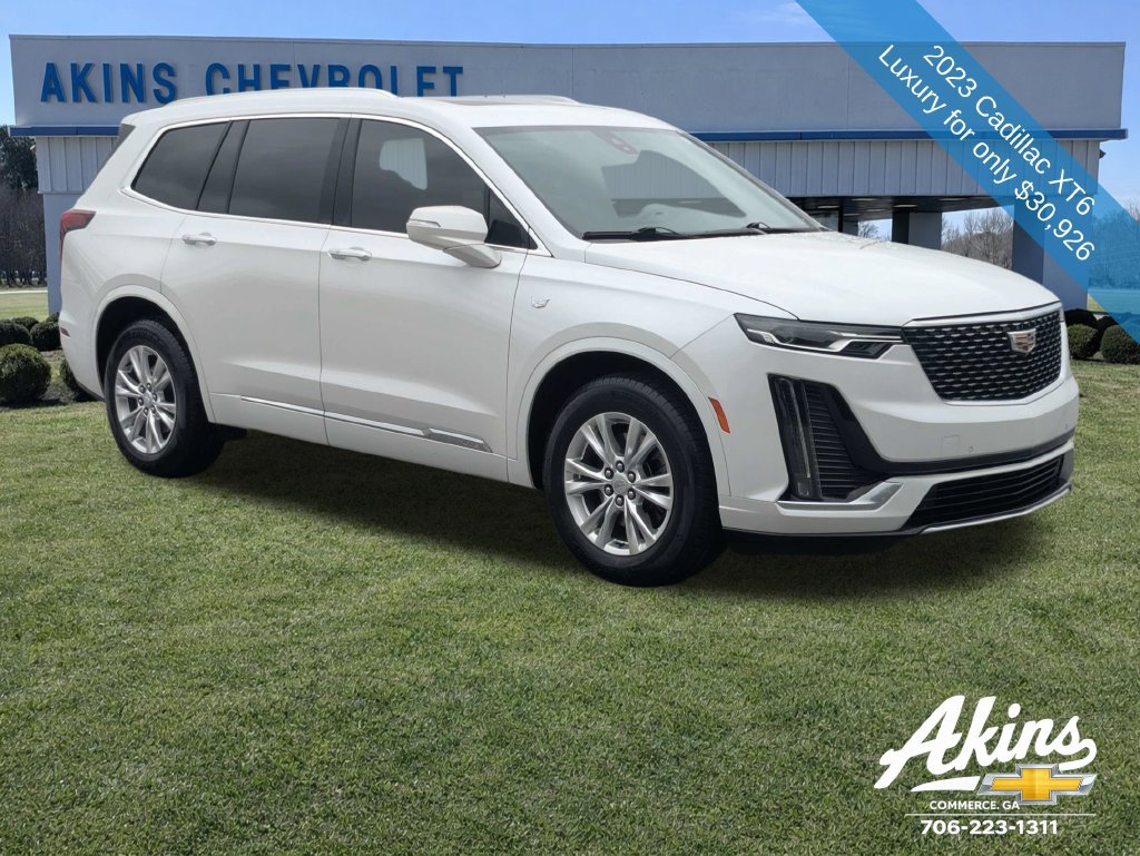 Used 2023 Cadillac XT6 Luxury FWD image 2