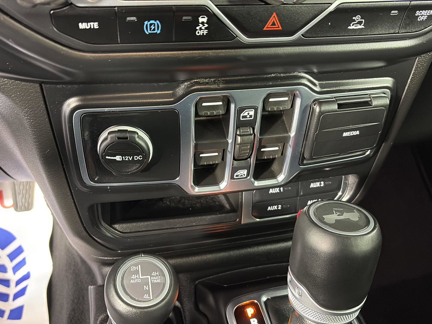 Used 2023 Jeep Wrangler Sahara w/ Cold Weather Group image 40