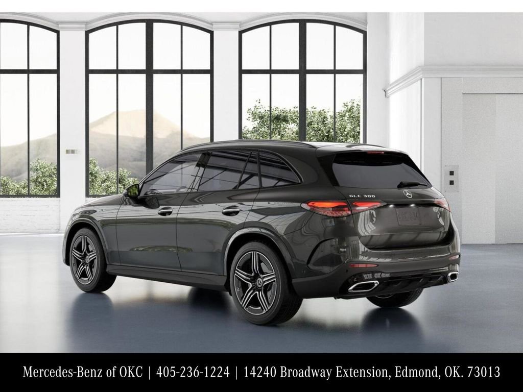 Used 2026 Mercedes-Benz GLC 300 4MATIC image 29