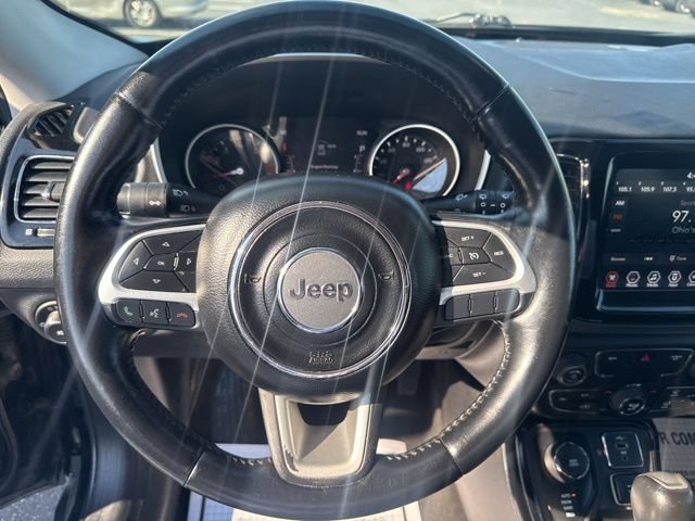 Used 2019 Jeep Compass Limited AWD/4WD image 17