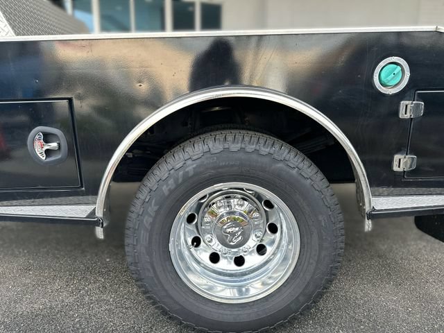 Used 2025 RAM 3500 Tradesman w/ Chrome Appearance Group AWD/4WD image 10