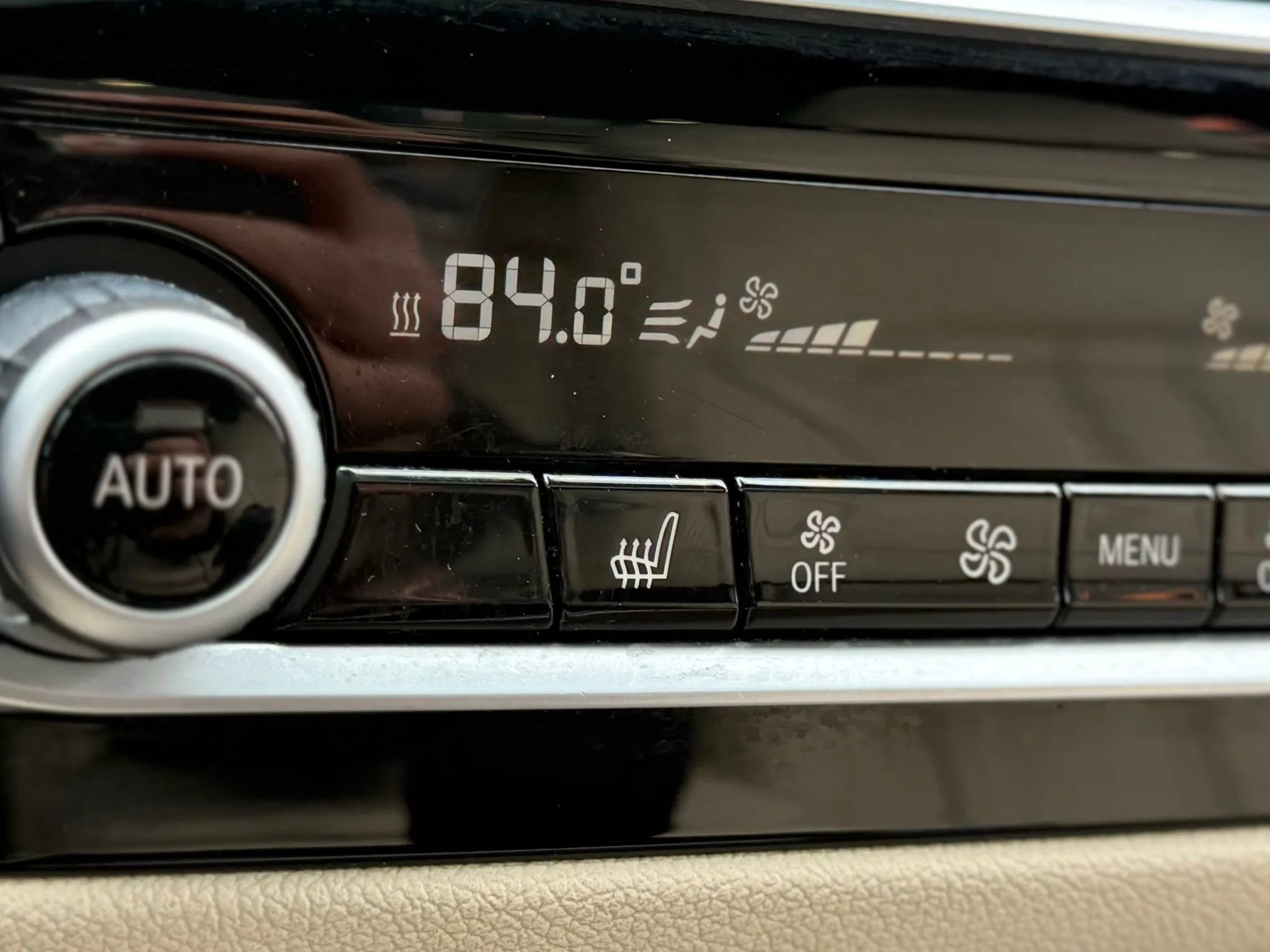 Used 2017 BMW 540i xDrive image 15